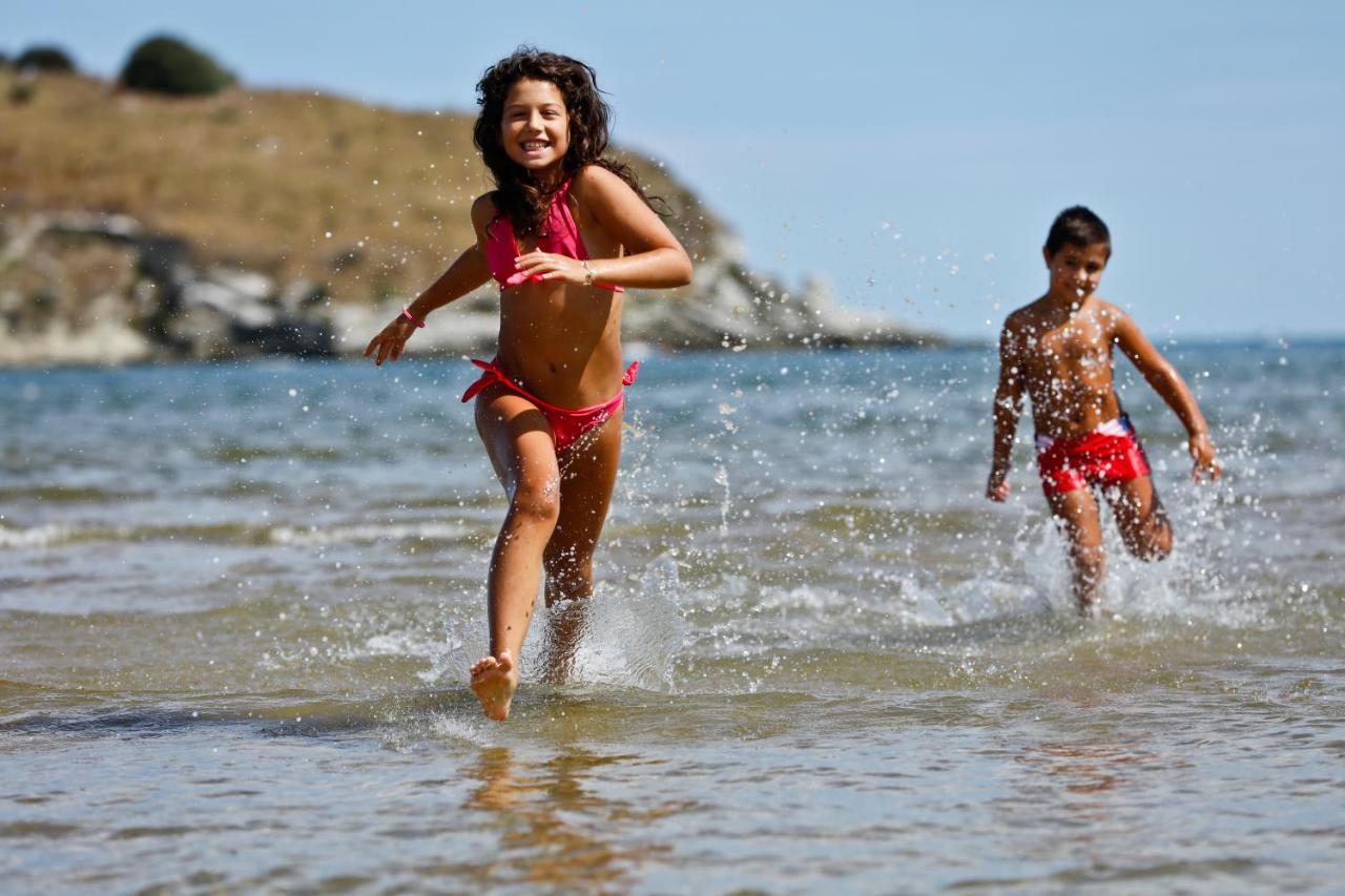 Gattarella Family Resort Puglia- Seaside Rooms And Suites With Premium Half-Board A La Carte 维耶斯泰 外观 照片