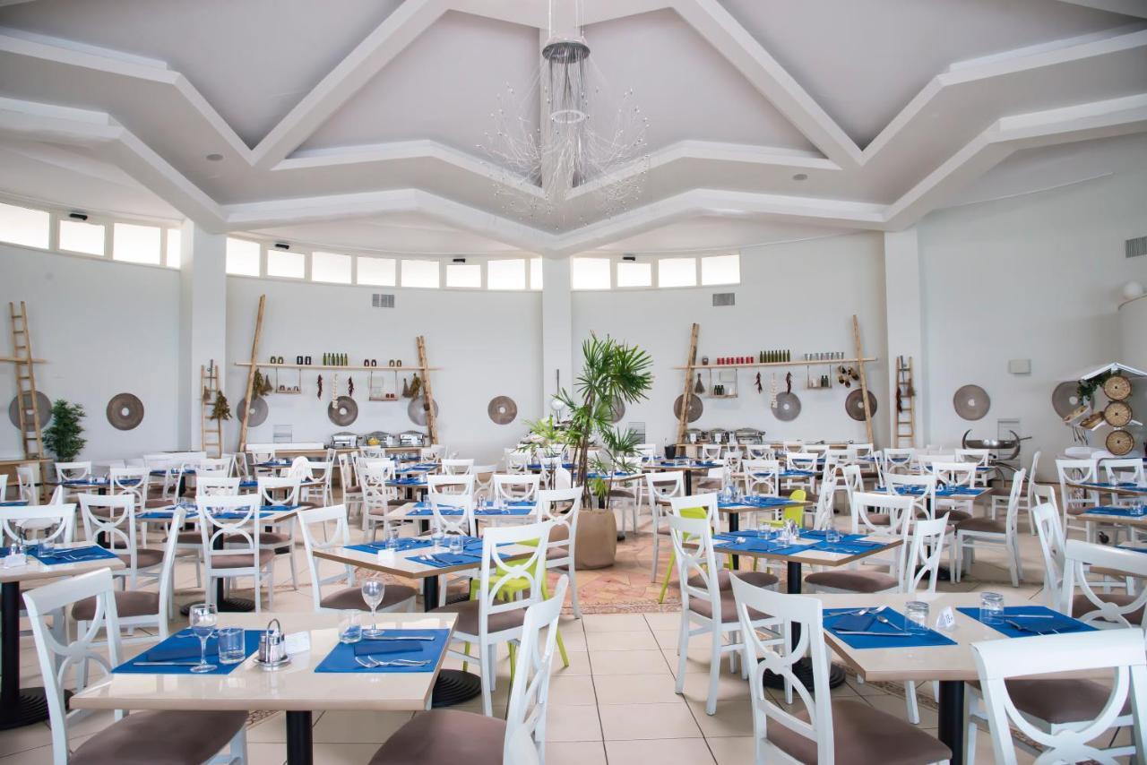 Gattarella Family Resort Puglia- Seaside Rooms And Suites With Premium Half-Board A La Carte 维耶斯泰 外观 照片