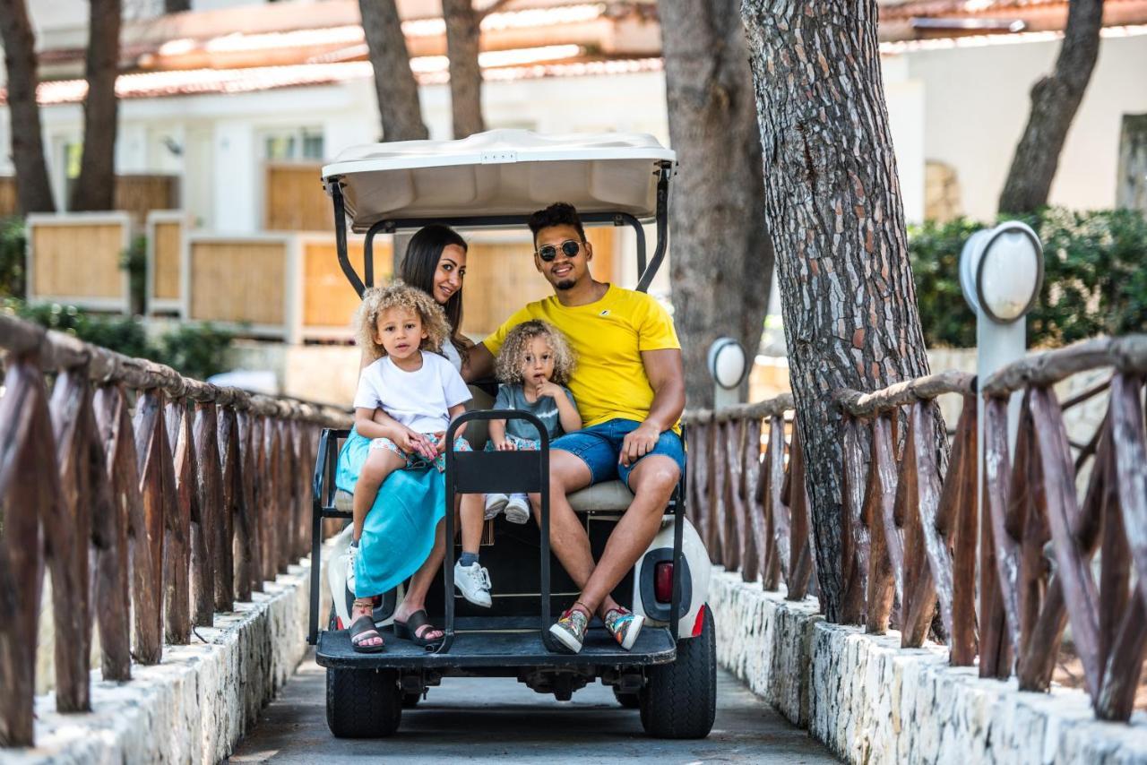 Gattarella Family Resort Puglia- Seaside Rooms And Suites With Premium Half-Board A La Carte 维耶斯泰 外观 照片