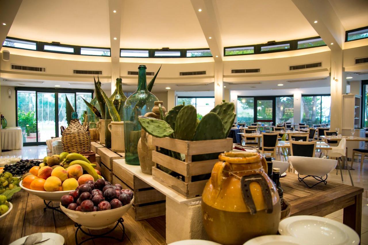 Gattarella Family Resort Puglia- Seaside Rooms And Suites With Premium Half-Board A La Carte 维耶斯泰 外观 照片